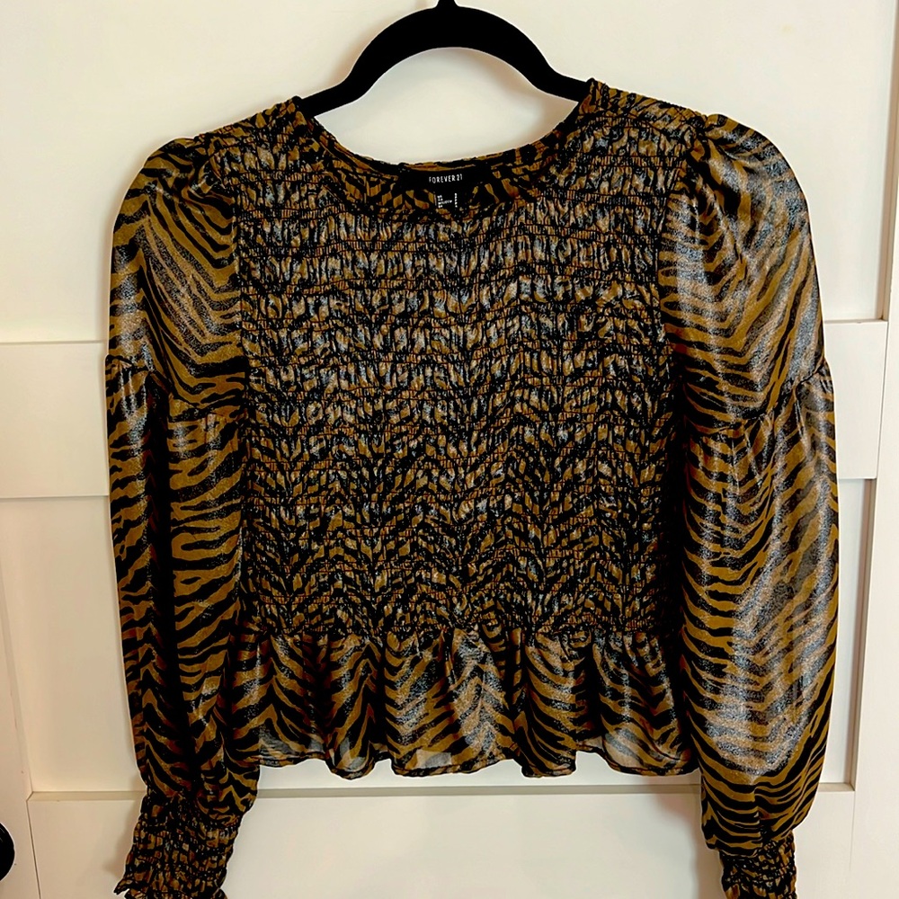 Forever 21 long sleeve shimmer tiger shirt. Prefect for game day!